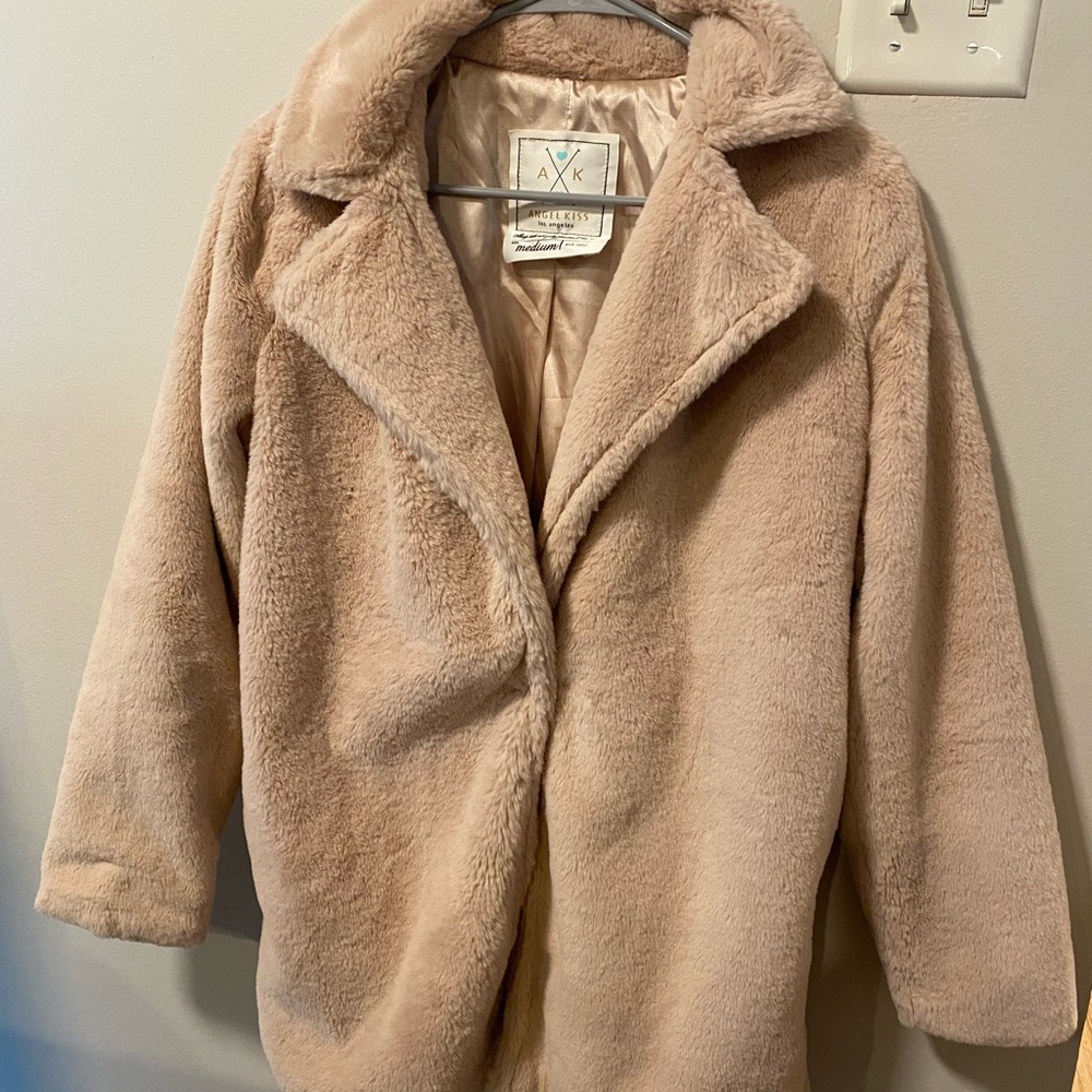 Angel Kiss Faux Fur Coat in Soft pink